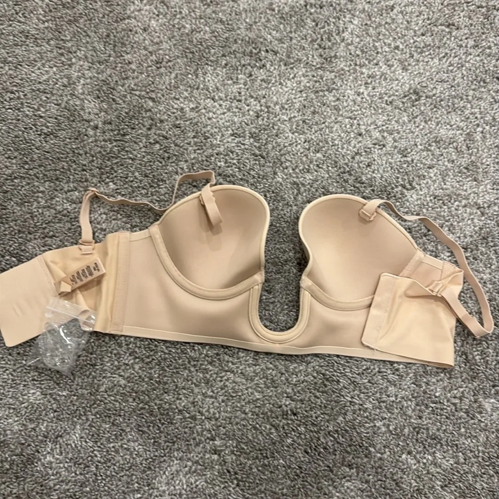 Skims deep plunge shape wear - Picture 4 of 4